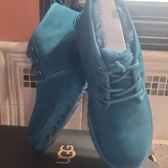 NIB UGG Men's M / 3236 Nuemel US 10 Chukka Suede Boots NEW NAVY 💙💚 - Picture 12 of 15